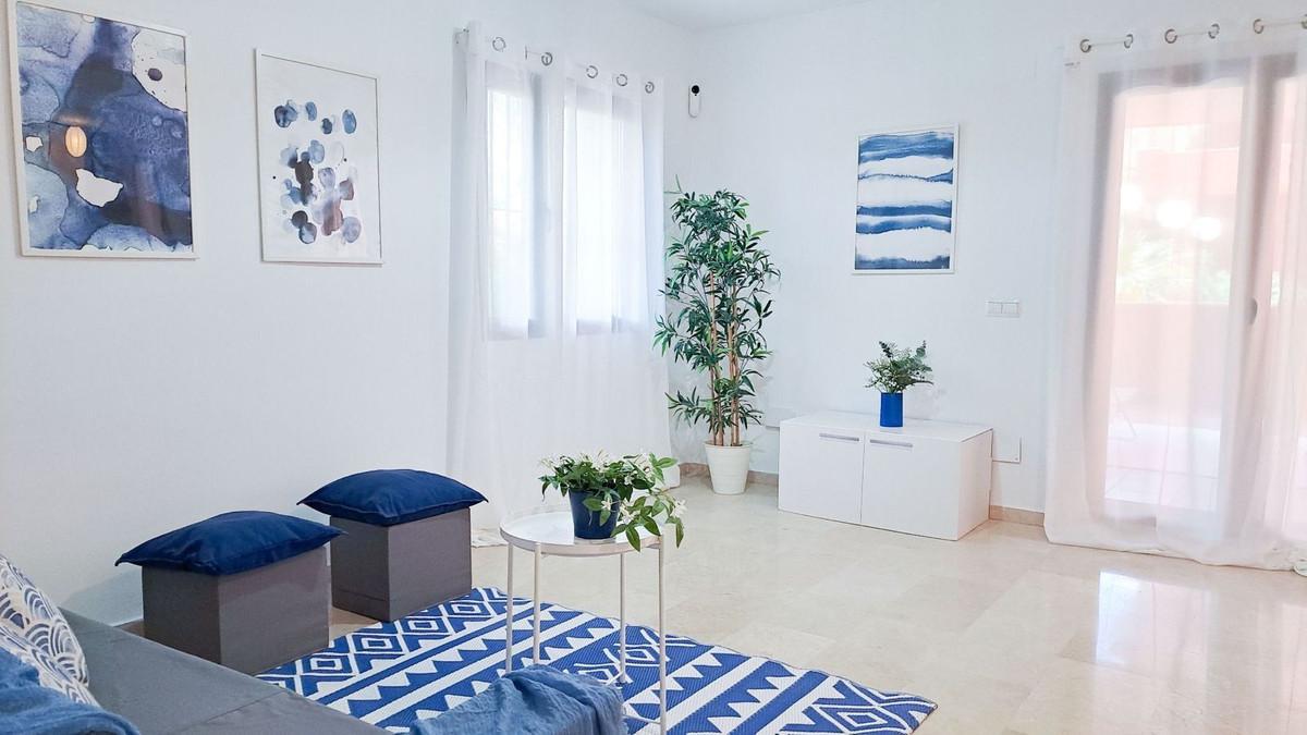 Apartment Middle Floor in Estepona