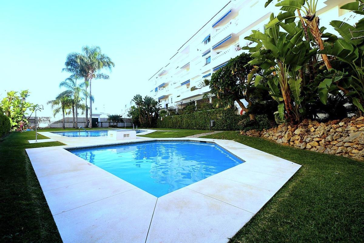 Apartment Middle Floor in San Pedro de Alcántara