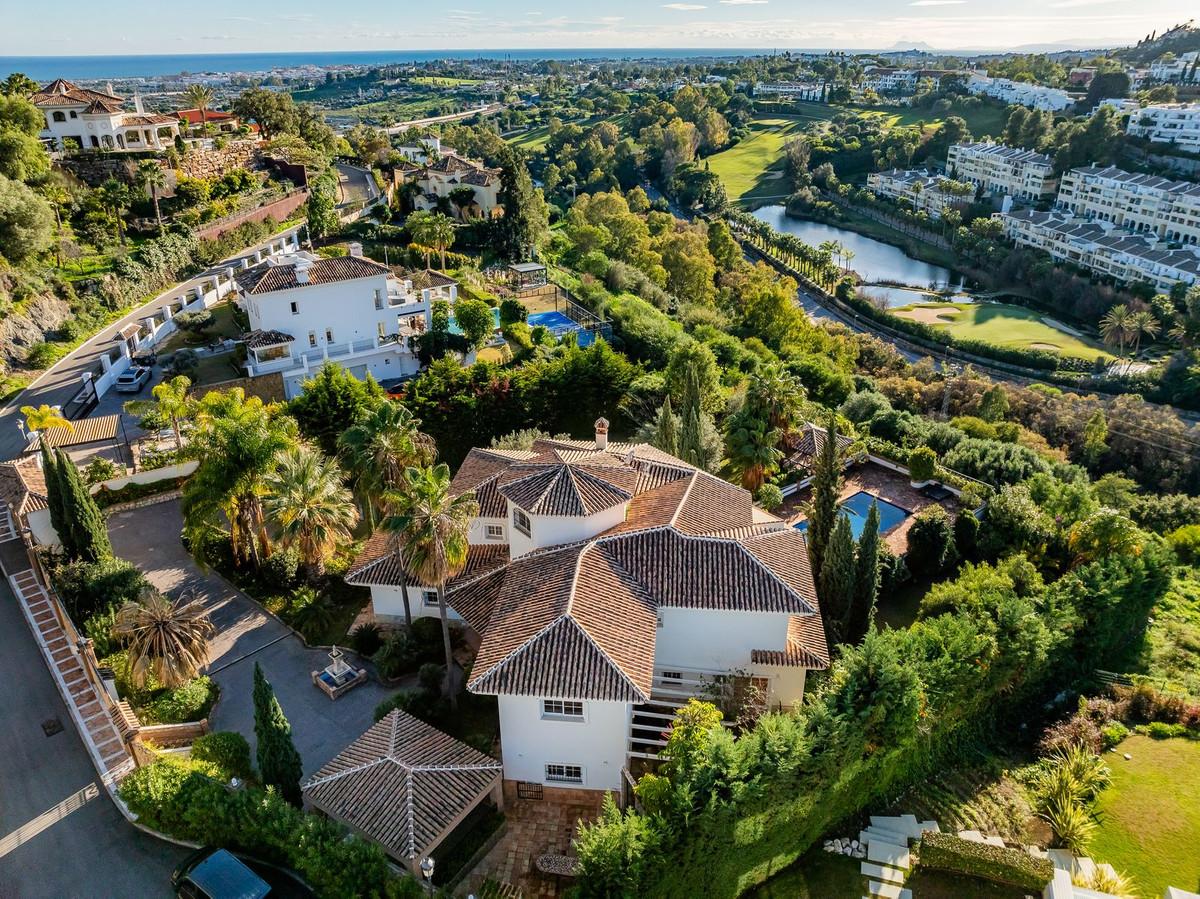 Villa Detached in Nueva Andalucía