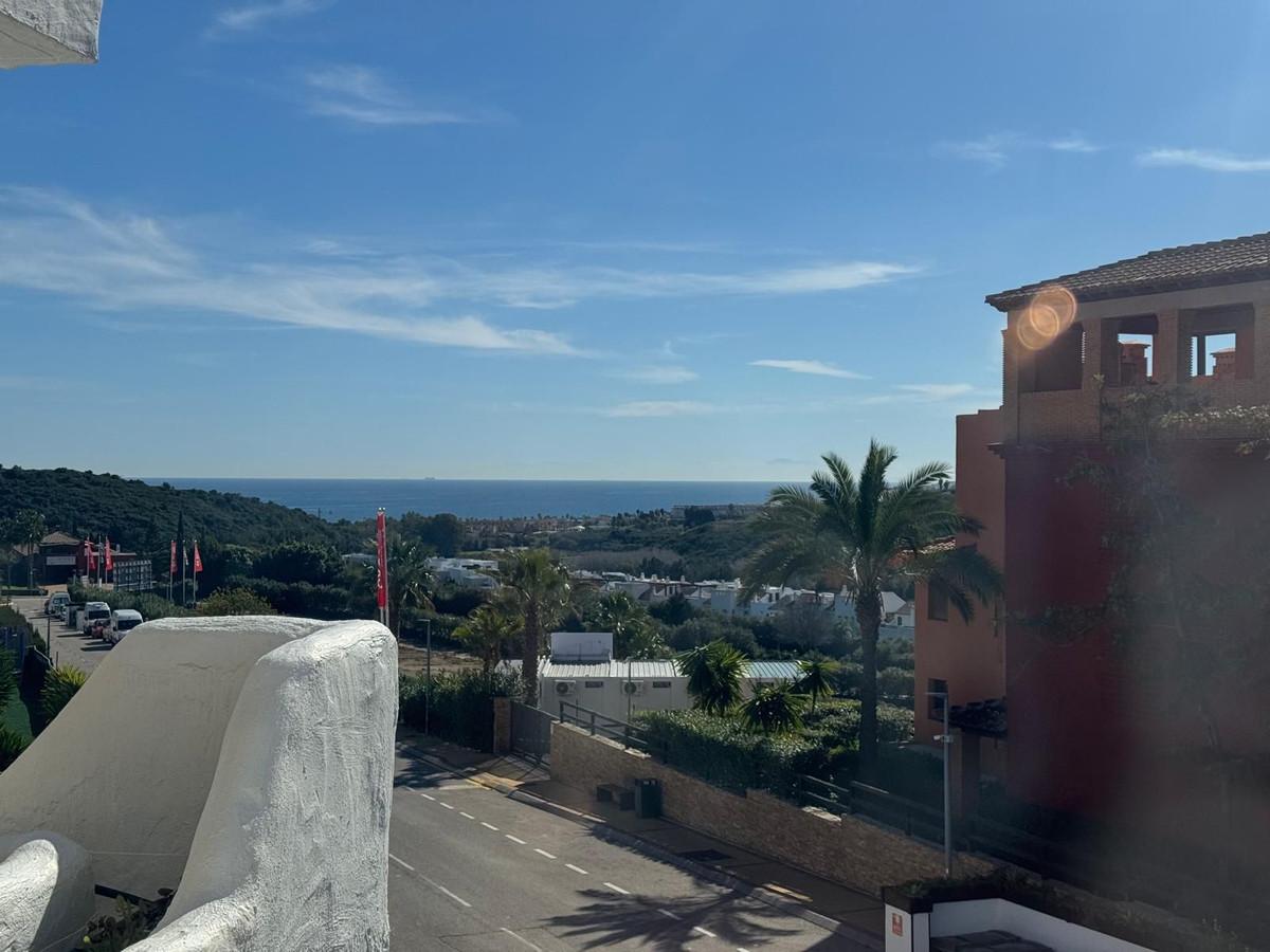 Apartment Middle Floor in Casares Playa