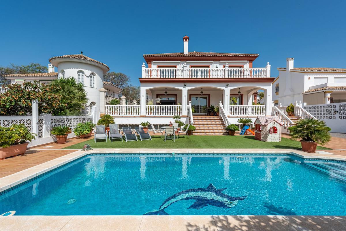 Villa Detached in San Pedro de Alc&aacute;ntara