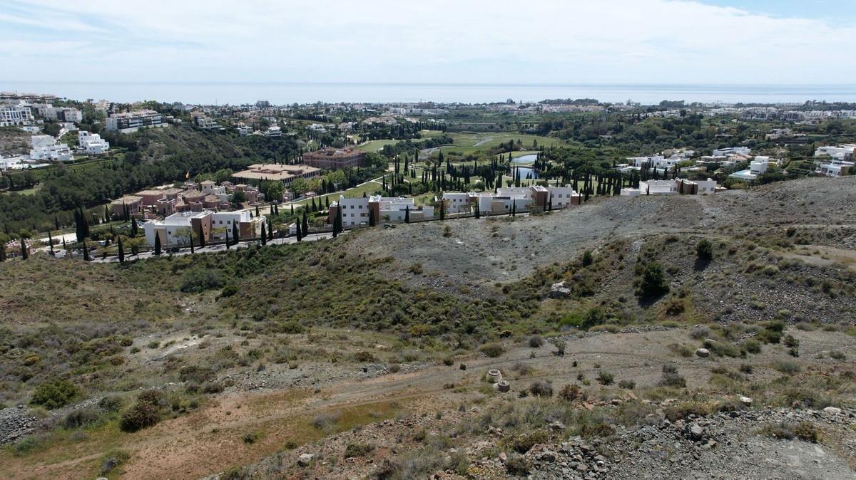 Plot Residential in Benahavís