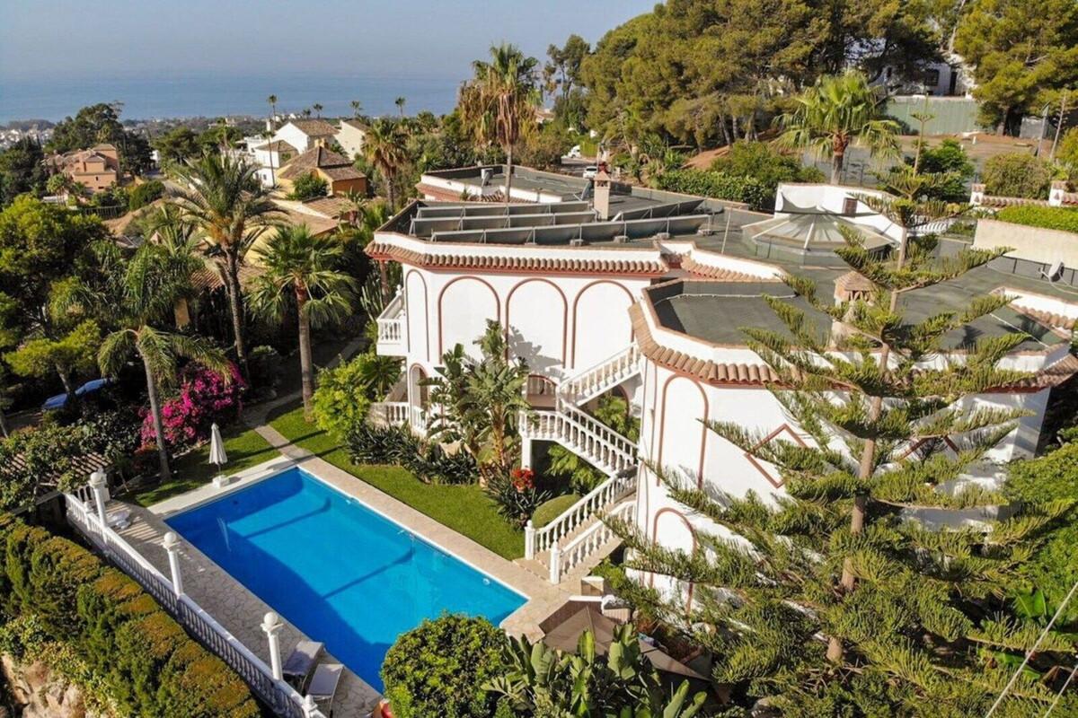 Villa Detached in Las Chapas