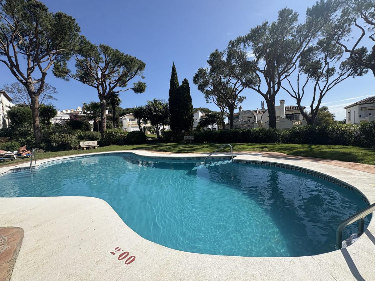 Villa Semi Detached in Calahonda