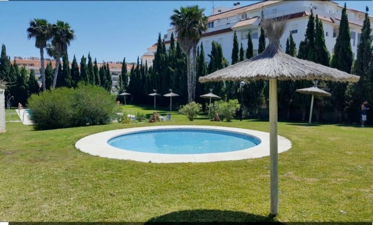 Apartment Middle Floor in San Luis de Sabinillas