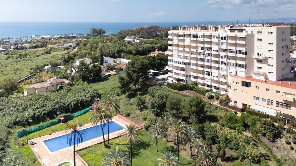 Apartment Penthouse in Estepona