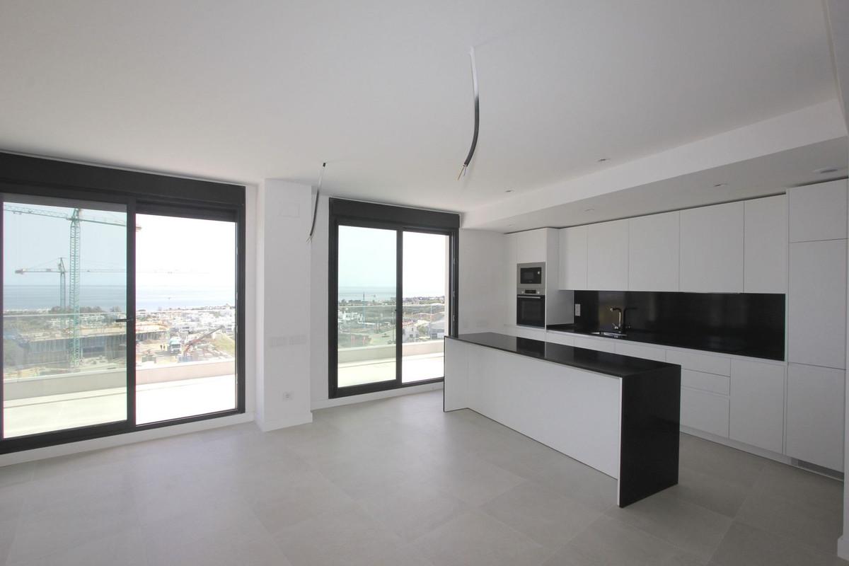 Apartment Penthouse in Selwo