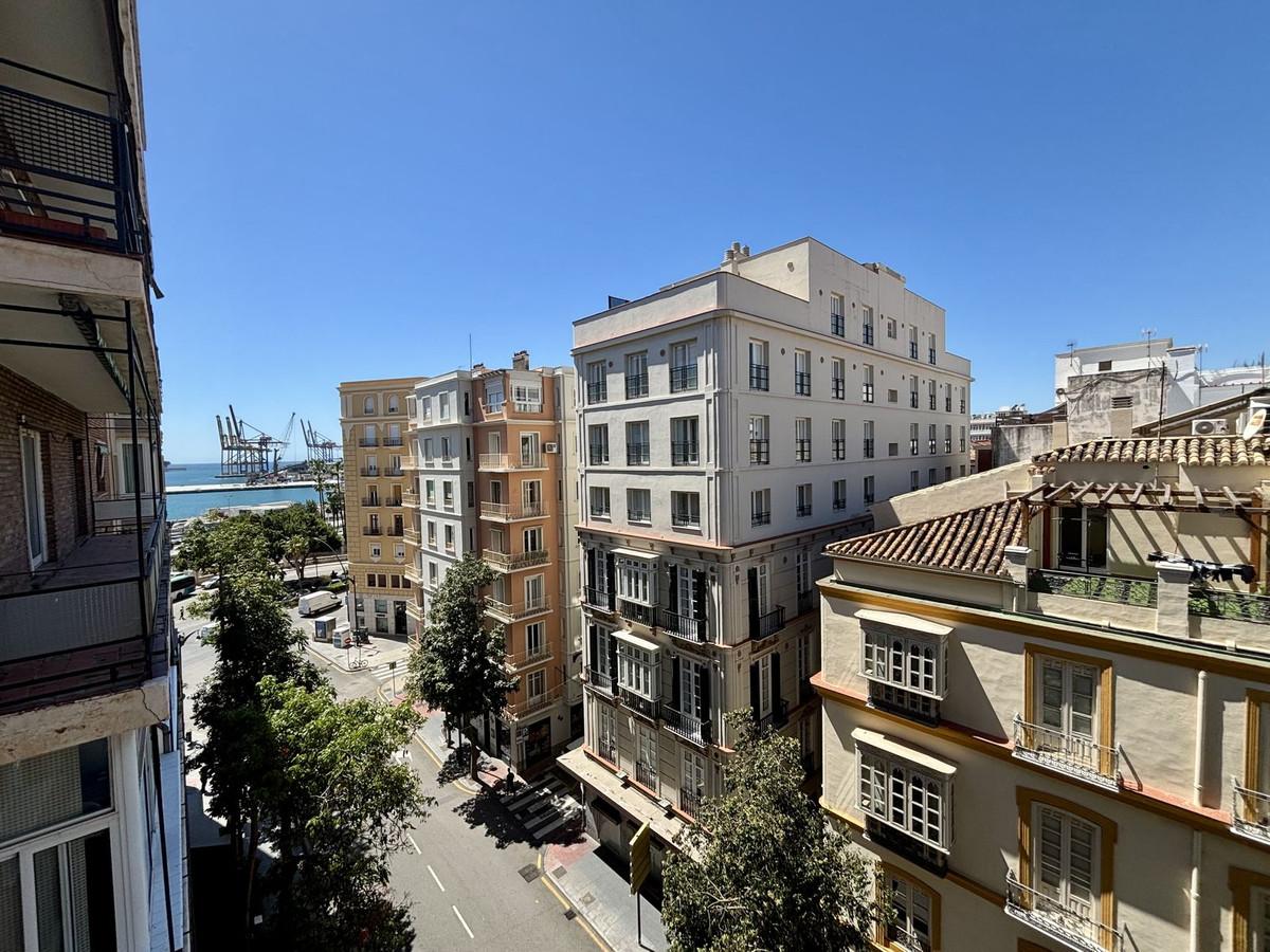 Apartment Middle Floor in Málaga Centro