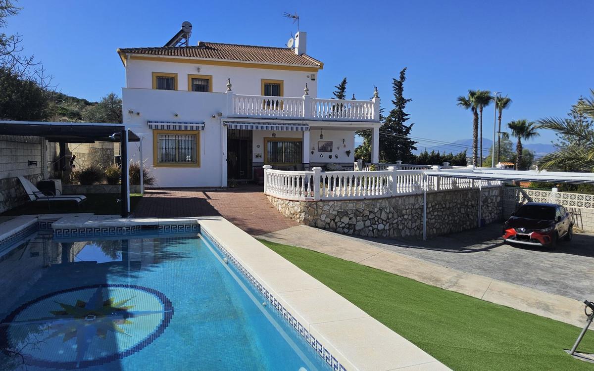 Villa Detached in Alhaurín de la Torre