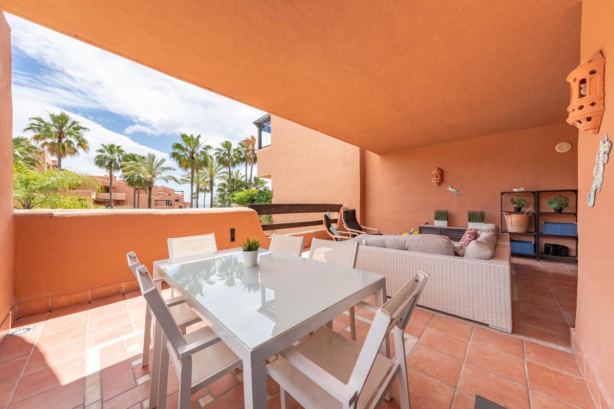 Apartment Middle Floor in Estepona