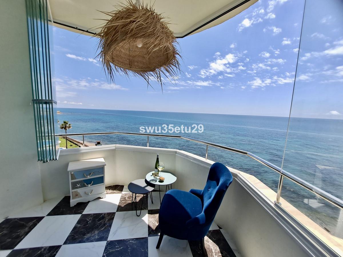 Apartment Middle Floor in Calahonda