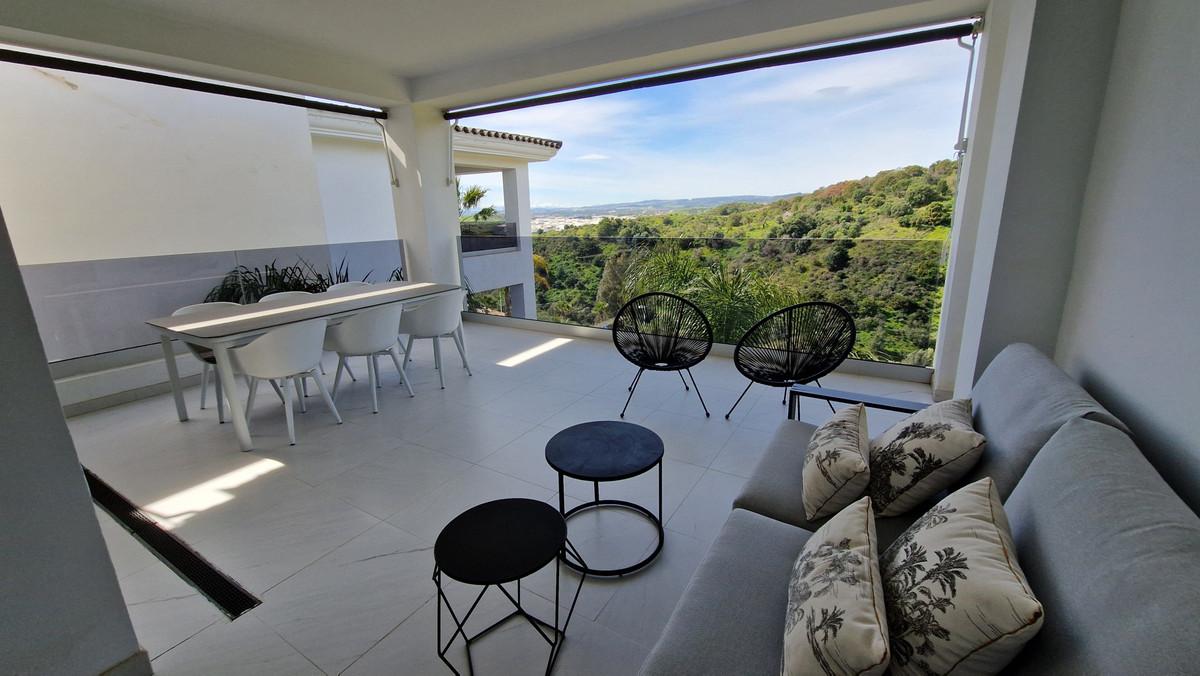 Apartment Middle Floor in Estepona