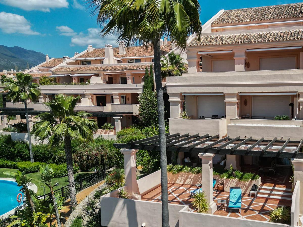 Apartment Ground Floor in Nueva Andalucía