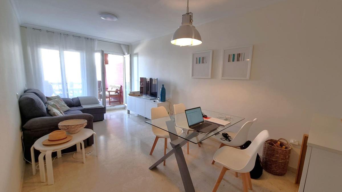 Apartment Middle Floor in Manilva