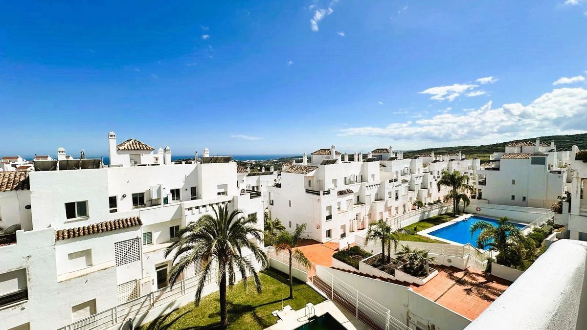 Apartment Penthouse in Estepona