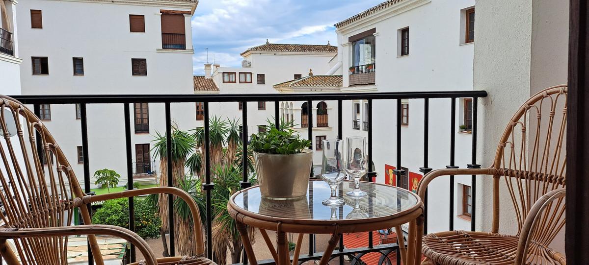 Apartment Duplex in La Duquesa