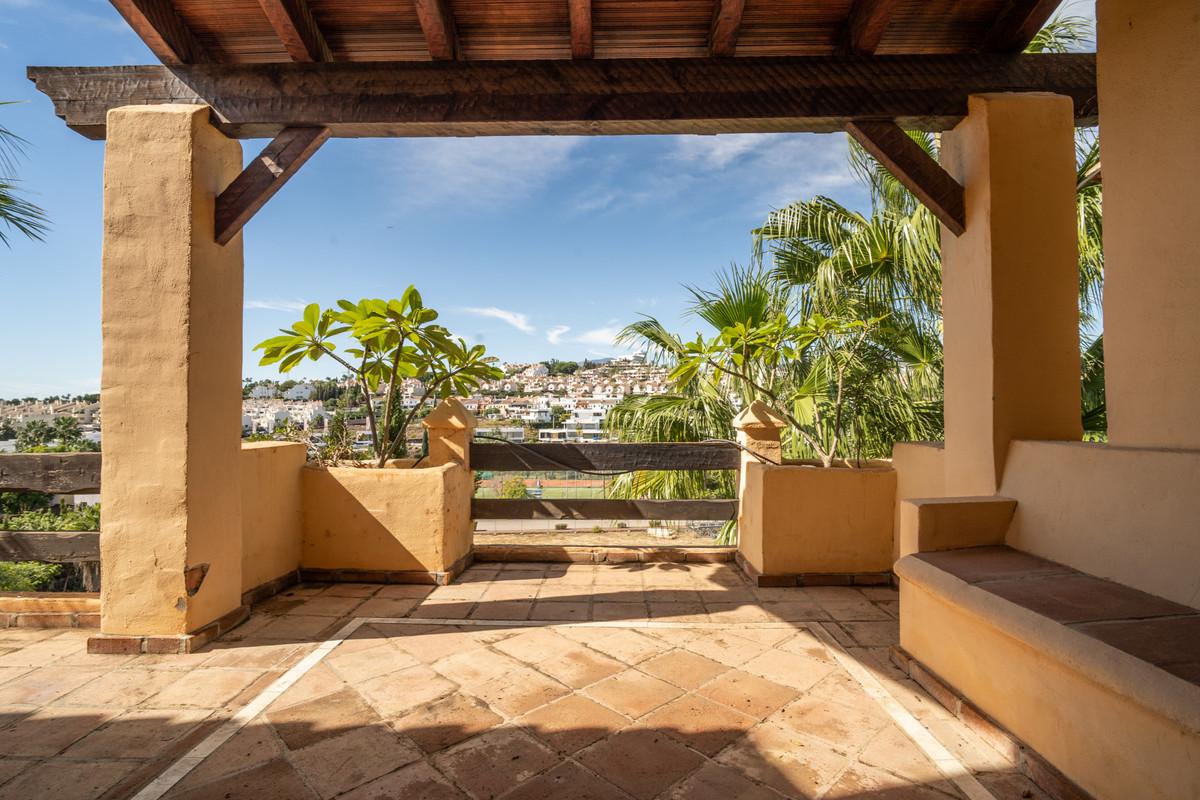 Apartment Middle Floor in Estepona