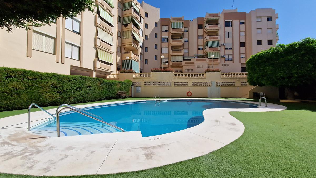 Apartment Middle Floor in Estepona