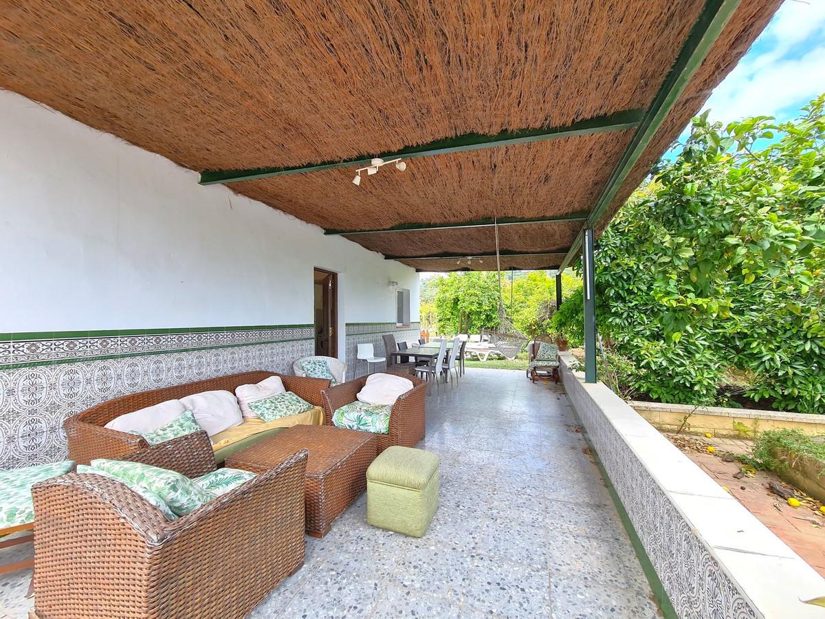 Villa Detached in Estepona