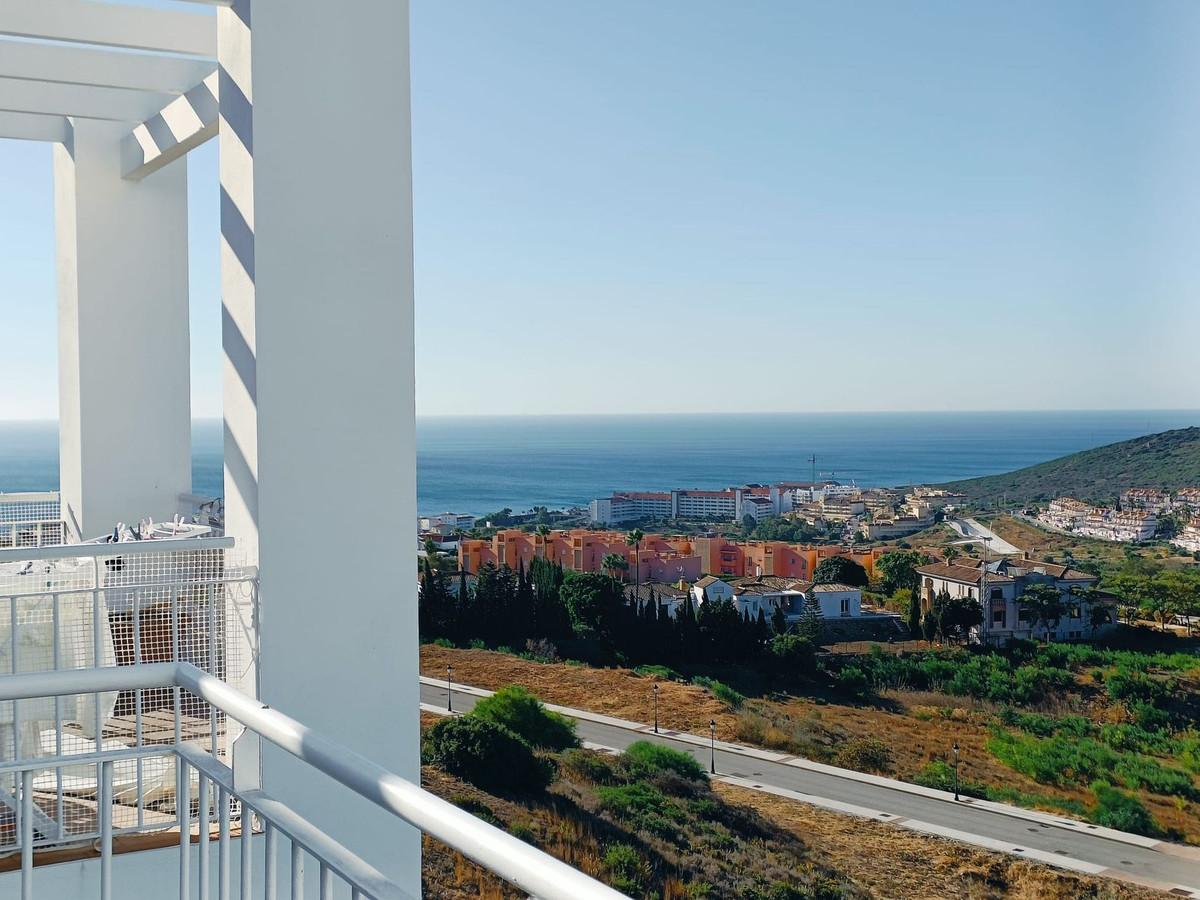 Apartment Penthouse in Manilva