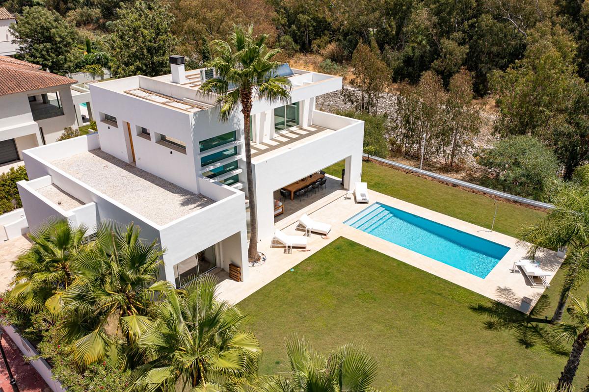 Villa Detached in Estepona