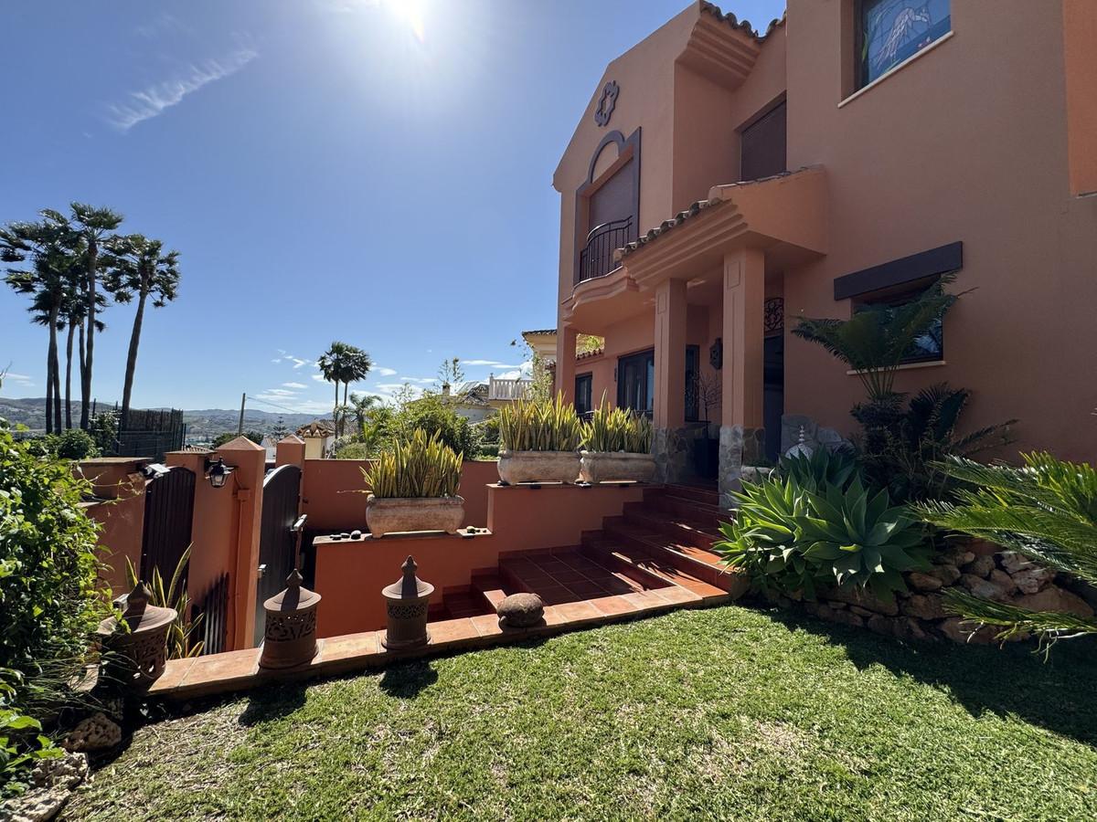 Villa Detached in Sierrezuela