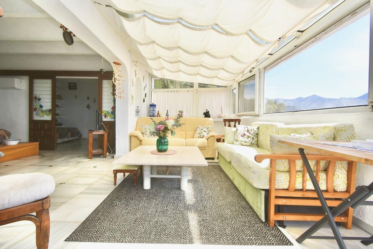 Apartment Penthouse in Mijas