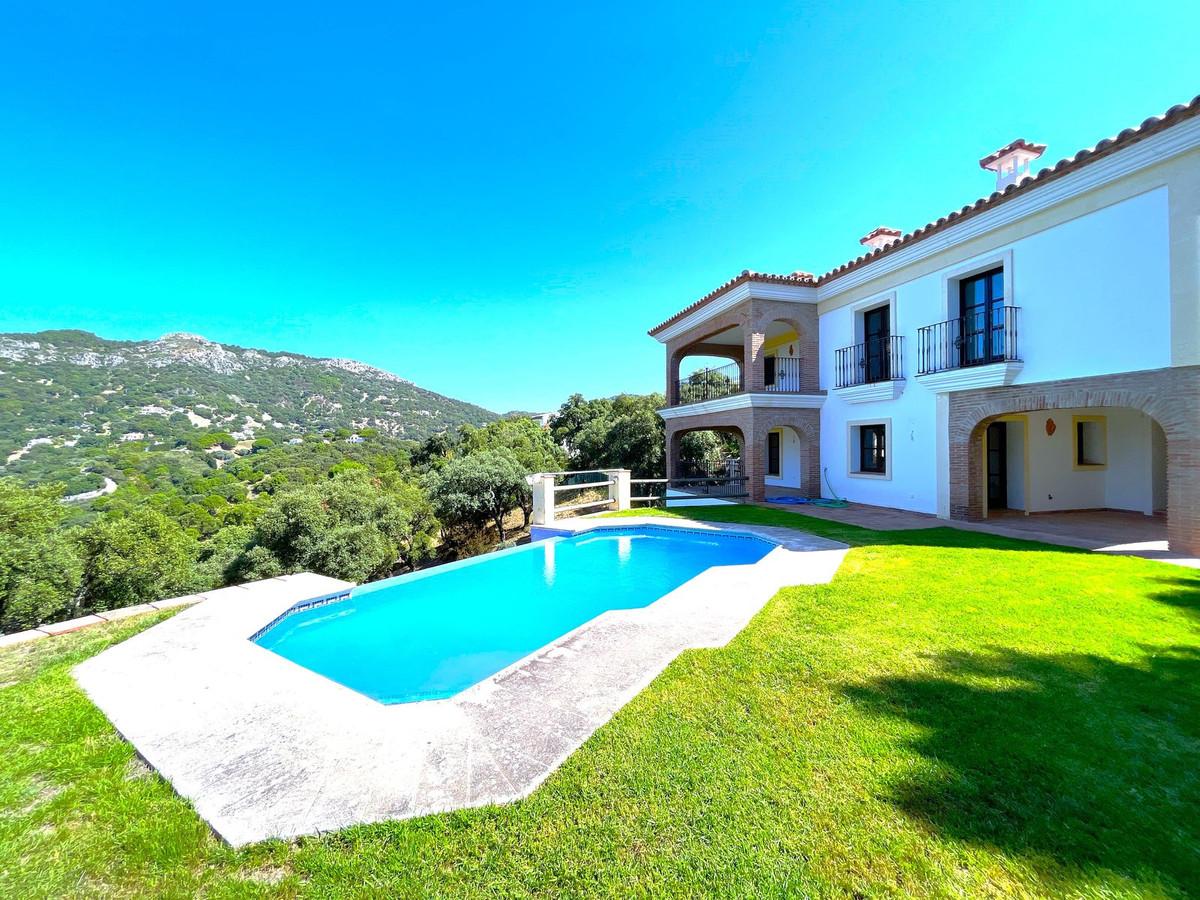 Villa Detached in Casares