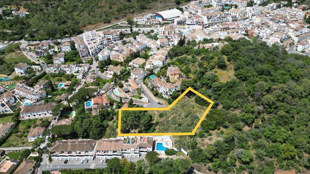 Plot Residential in Benahavís