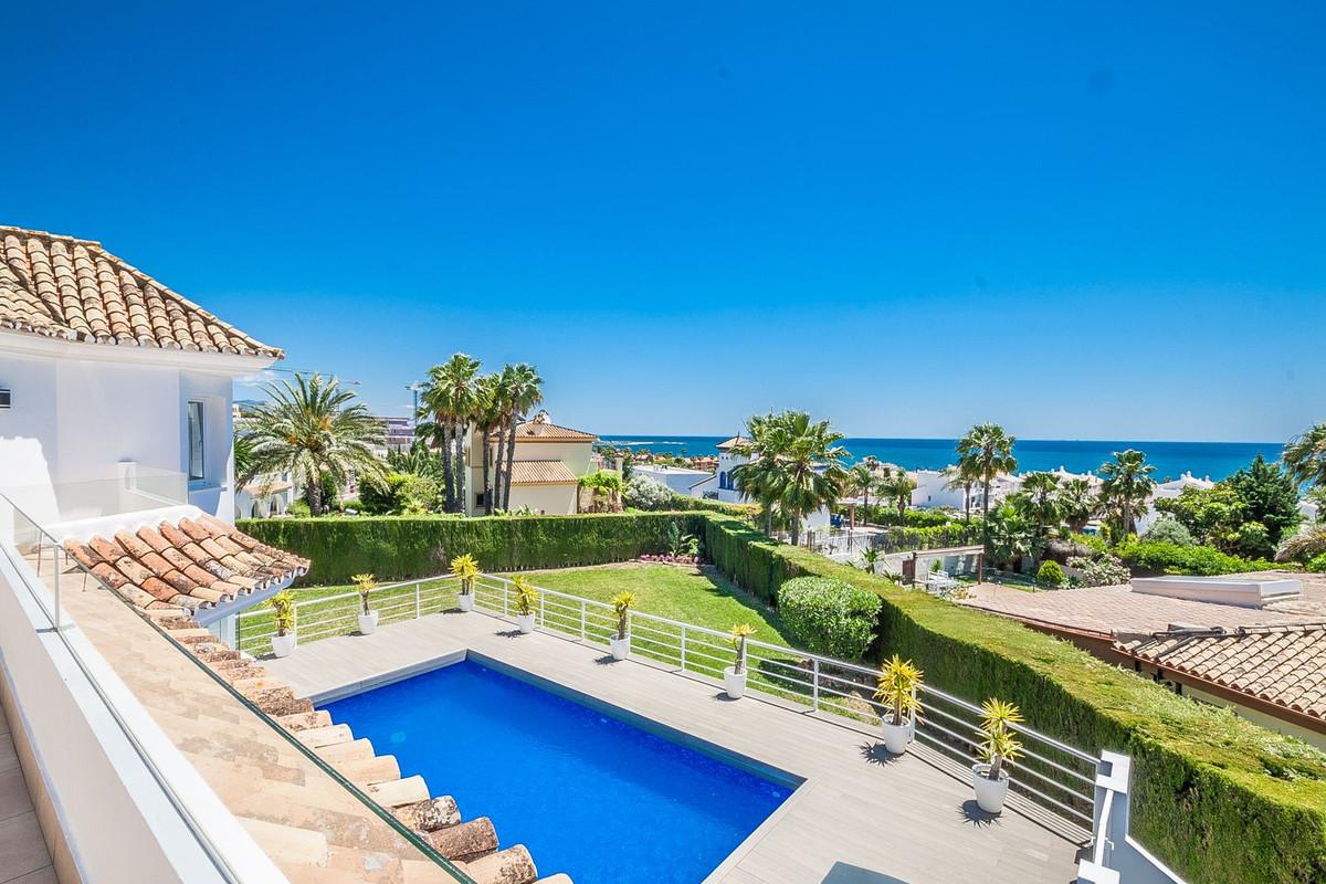 Villa Detached in Estepona