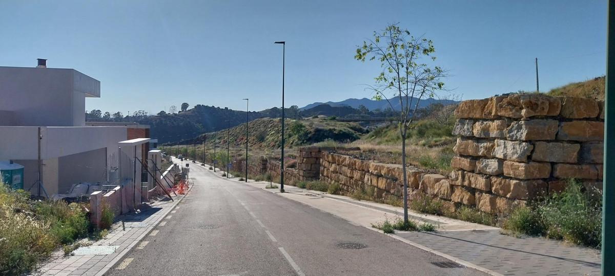 Plot Land in Limonar