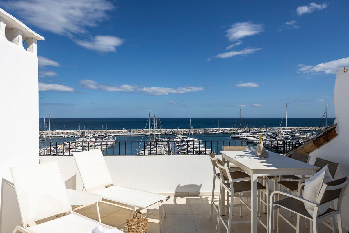 Apartment Penthouse Duplex in Marbella