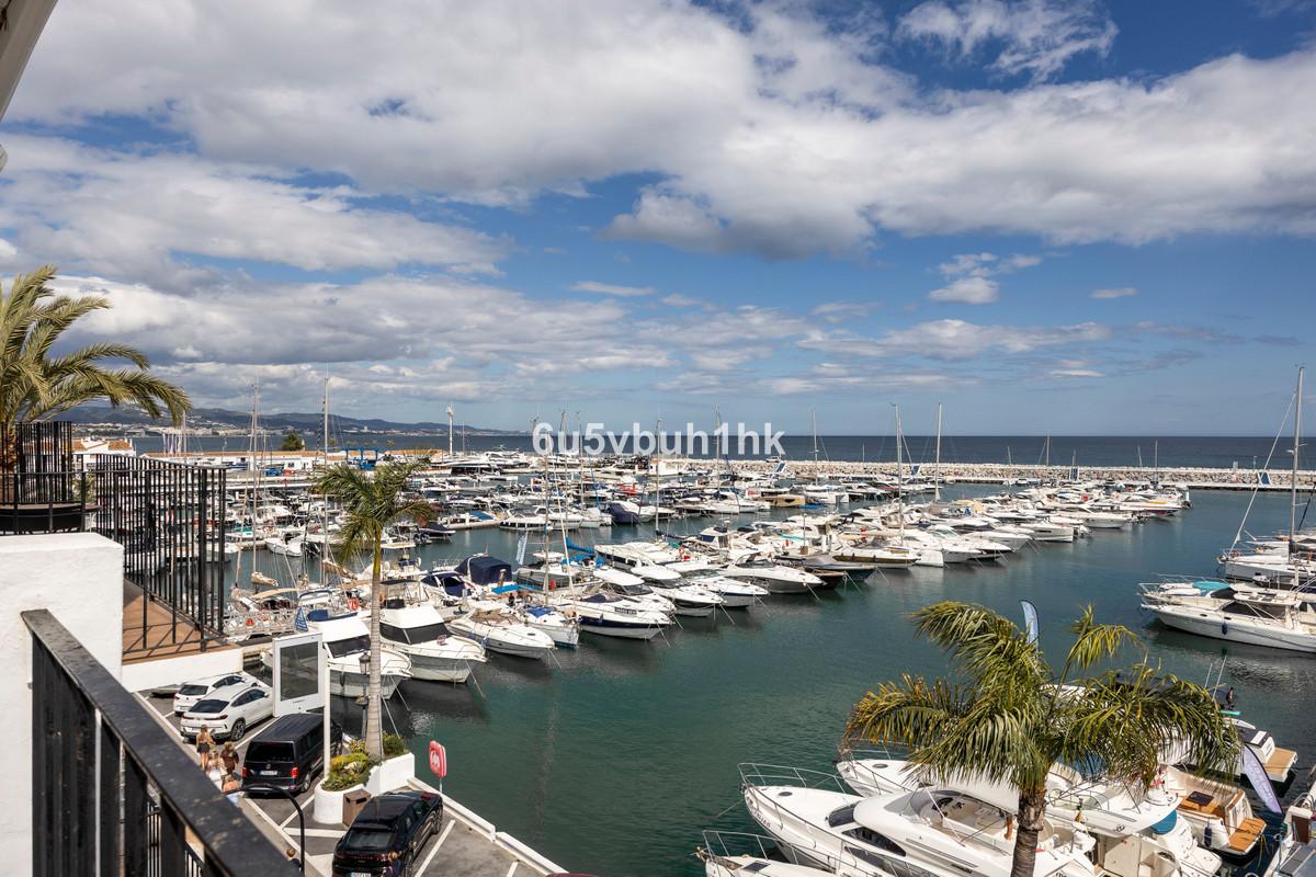 Apartment Penthouse Duplex in Marbella