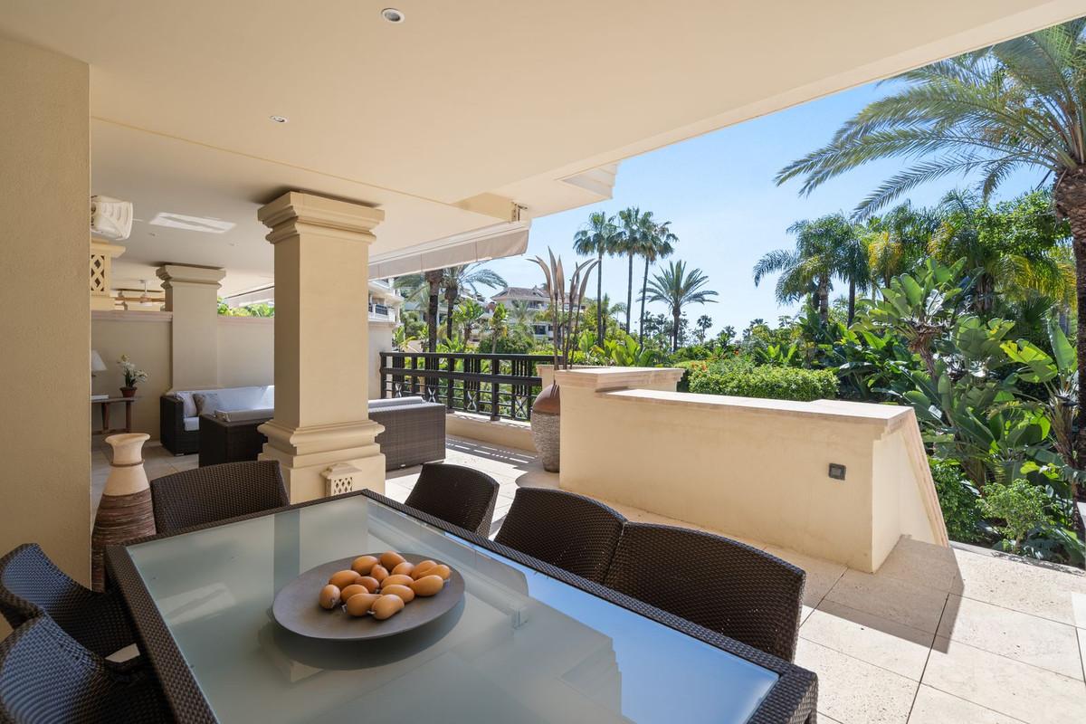 Apartment Ground Floor in Puerto Banús