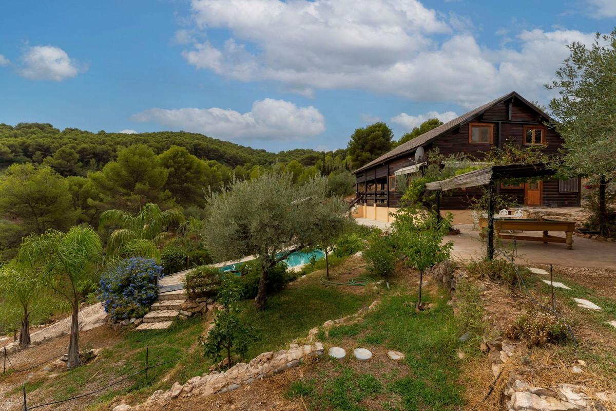 Villa Detached in Monda