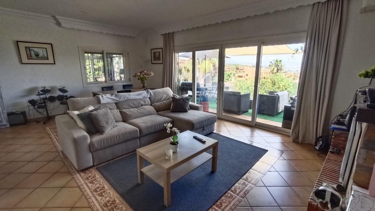 Villa Detached in Estepona