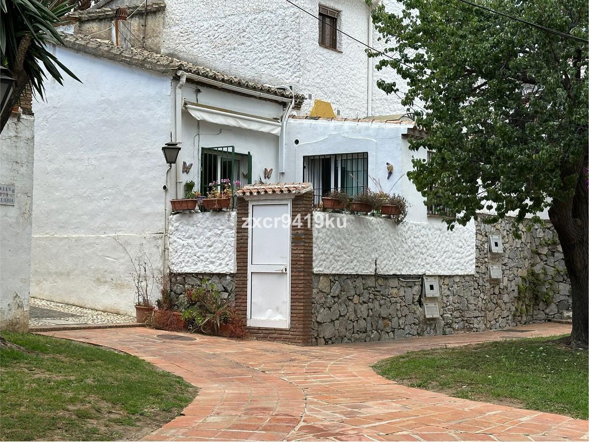 Villa Detached in Marbesa