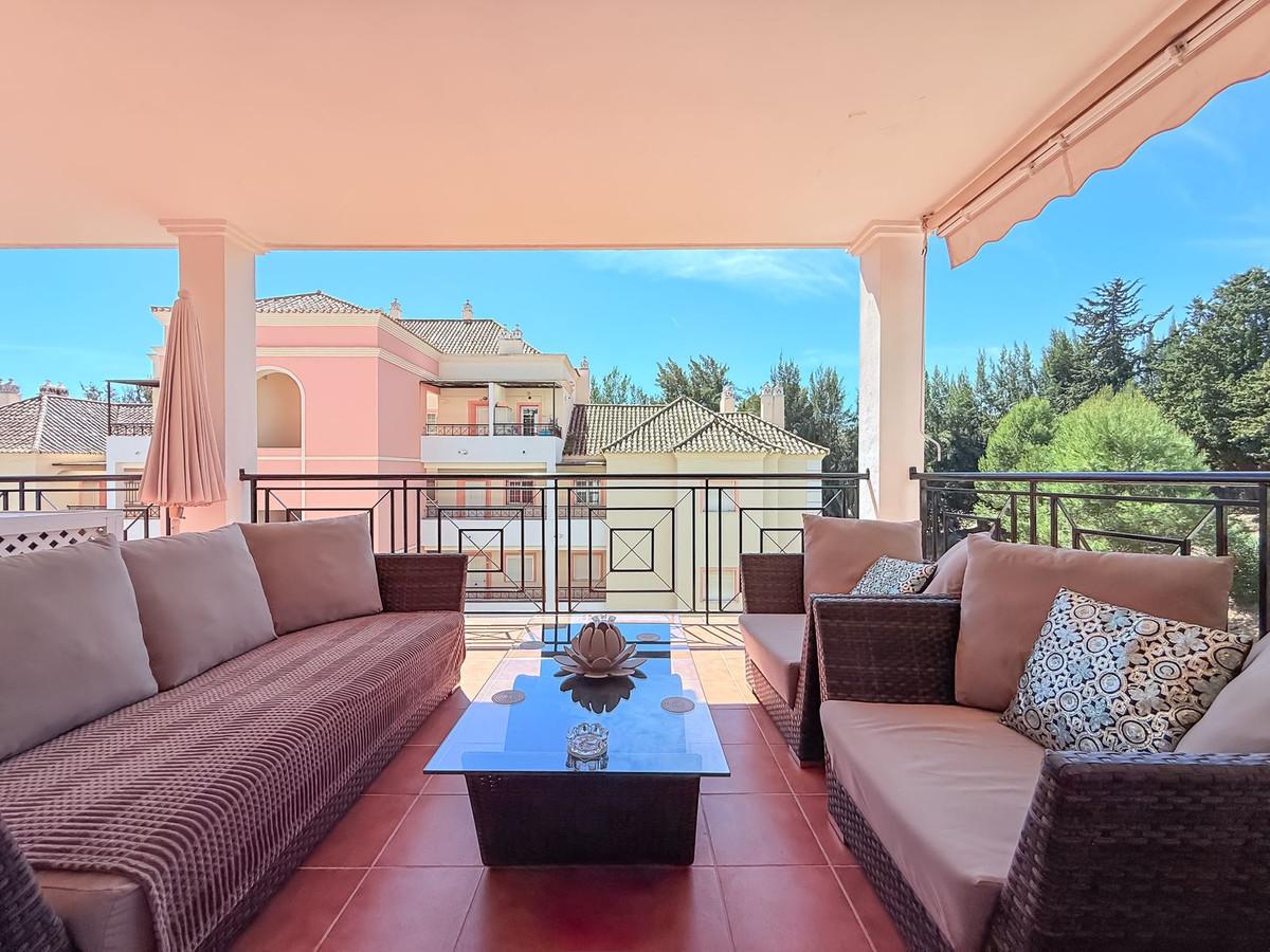 Apartment Middle Floor in Nueva Andalucía