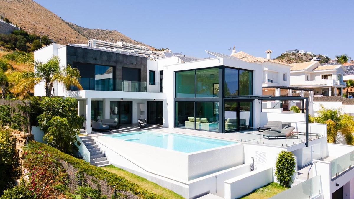 Villa Detached in Benalmadena
