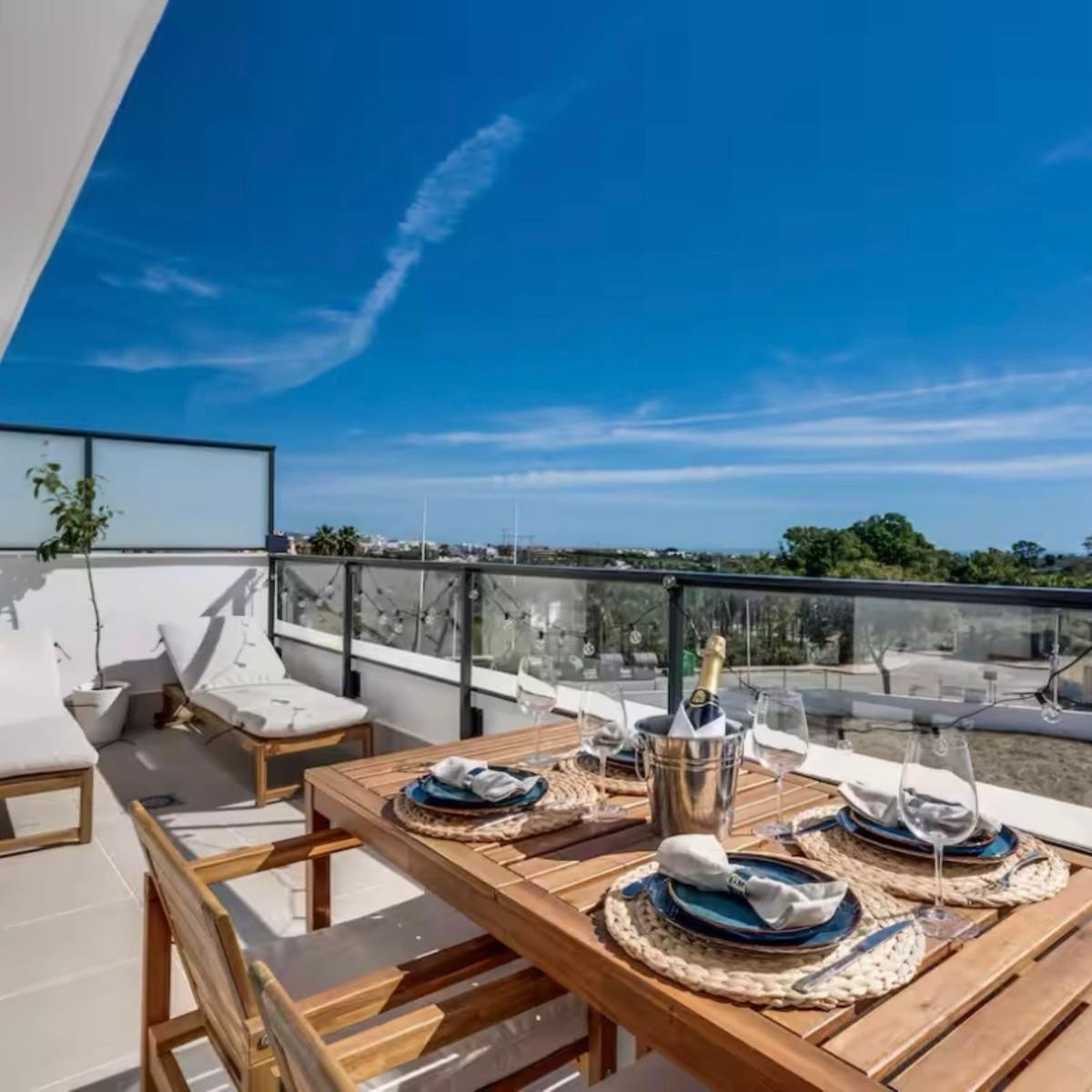 Apartment Penthouse in Estepona