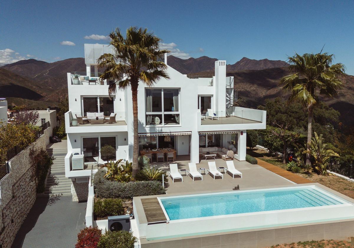 Villa Detached in La Mairena