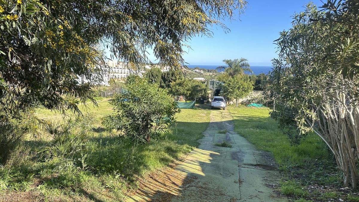 Plot Residential in Manilva