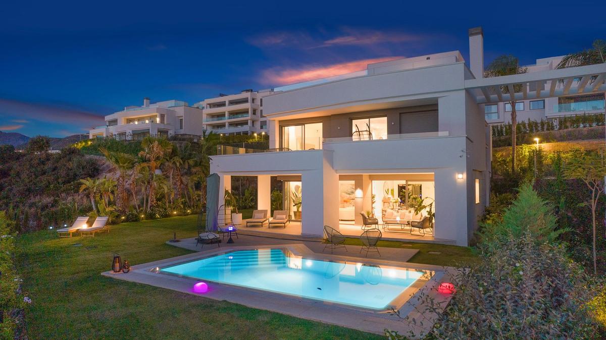 Villa Detached in Marbella