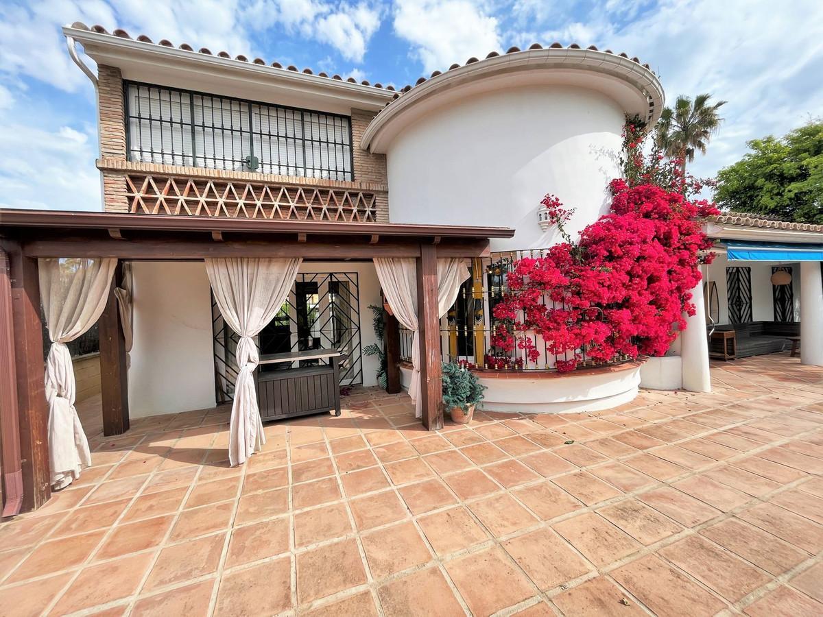 Villa Detached in Costalita
