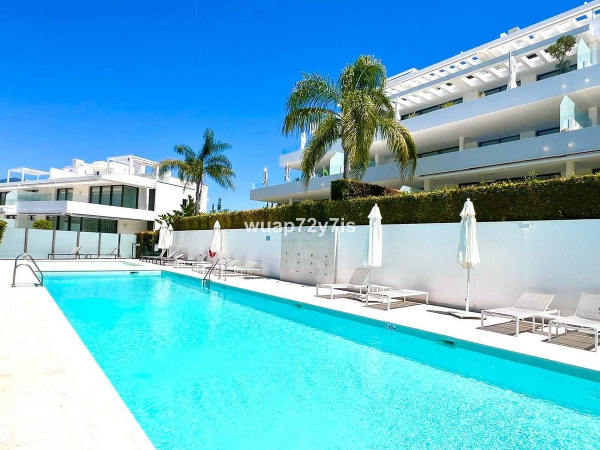 Apartment Middle Floor in Estepona