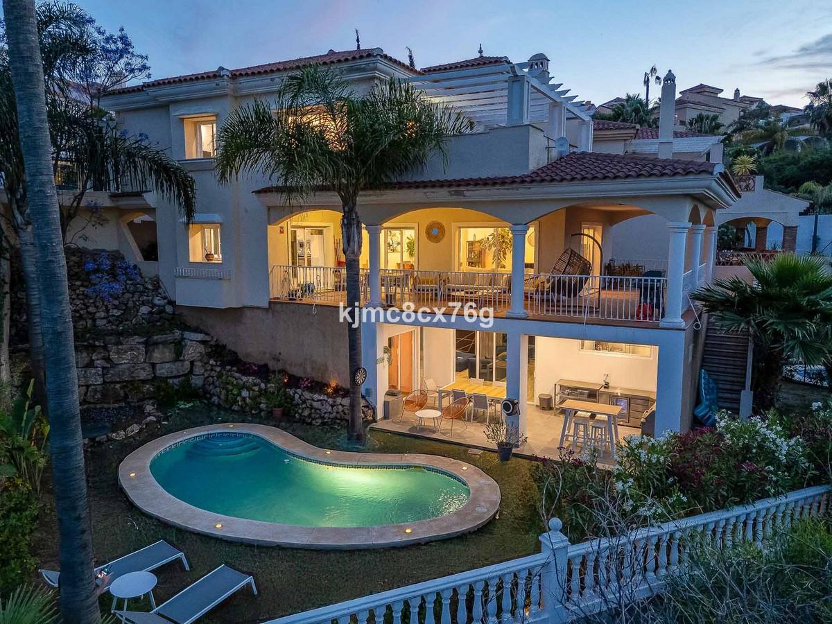 Villa Detached in Riviera del Sol