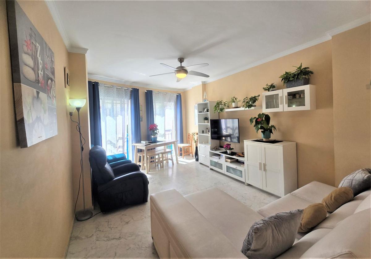 Apartment Middle Floor in Torremolinos Centro