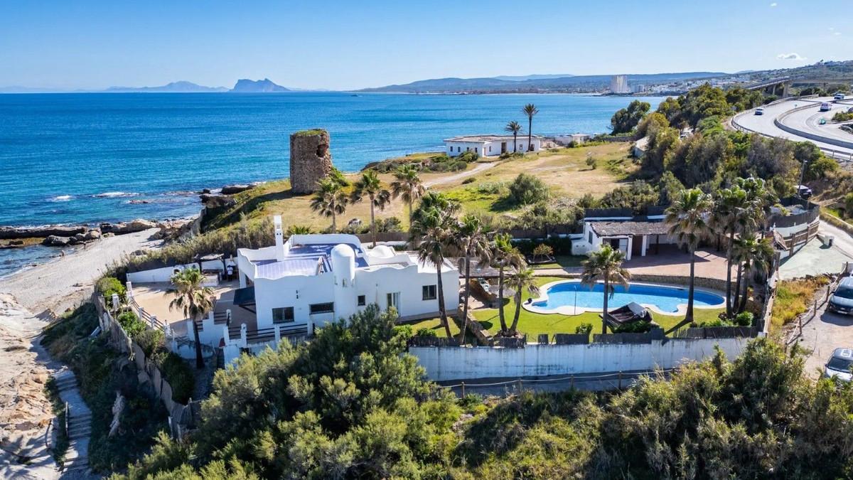 Villa Detached in Punta Chullera
