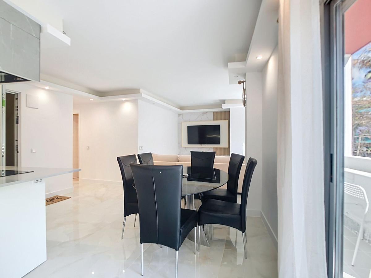 Apartment Middle Floor in Estepona