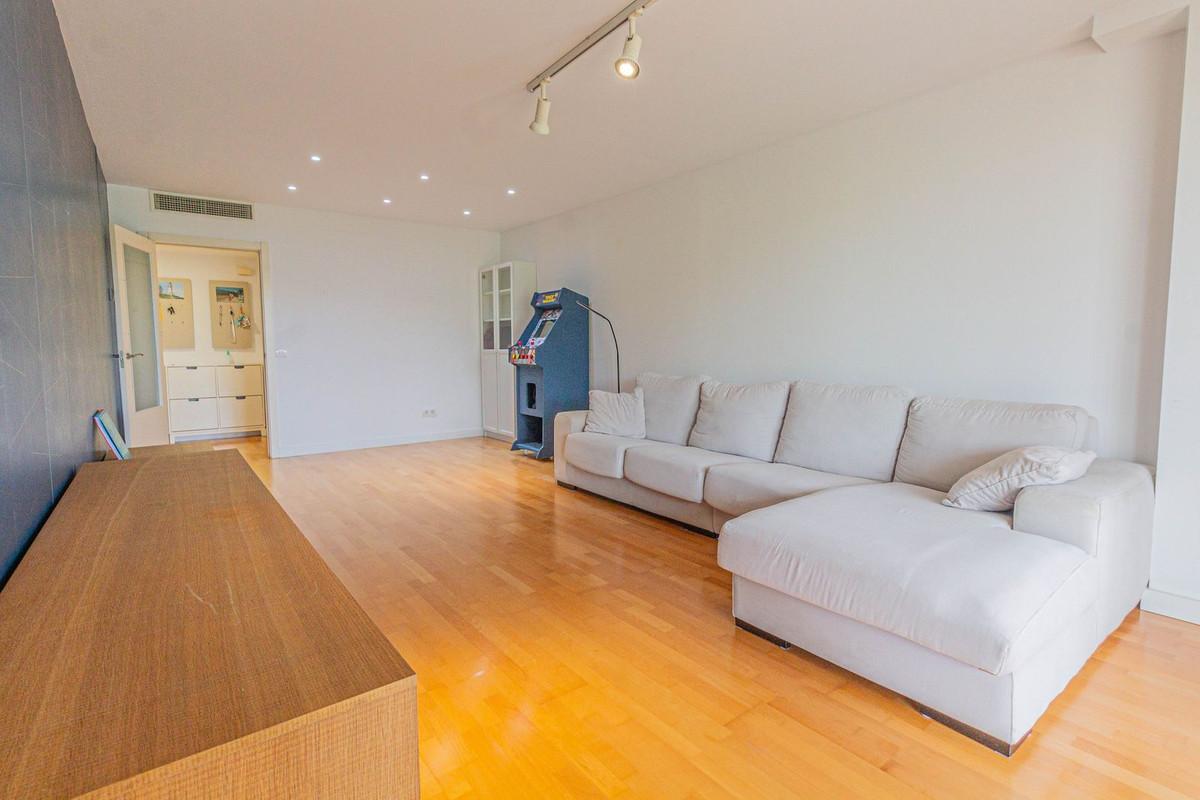 Apartment Middle Floor in La Alcaidesa